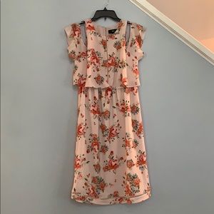 Mossimo Peach floral dress w Flutter Sleeves Easter Dress Cold Shoulder